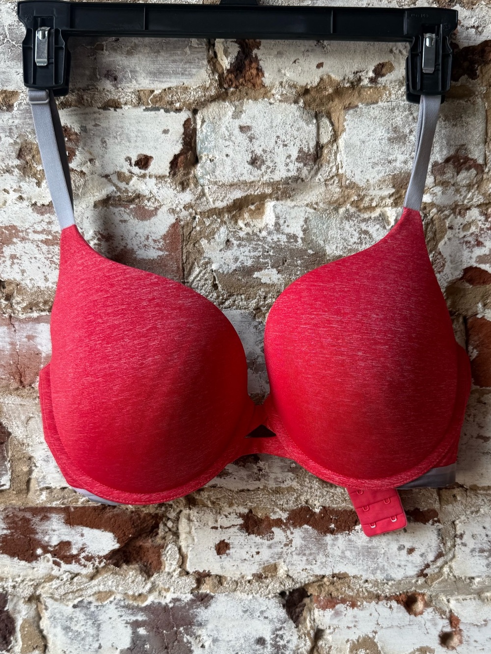 Victoria's Secret Heathered Red Molded T-Shirt Bra